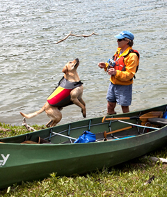 Ted & Pukka in Canoe